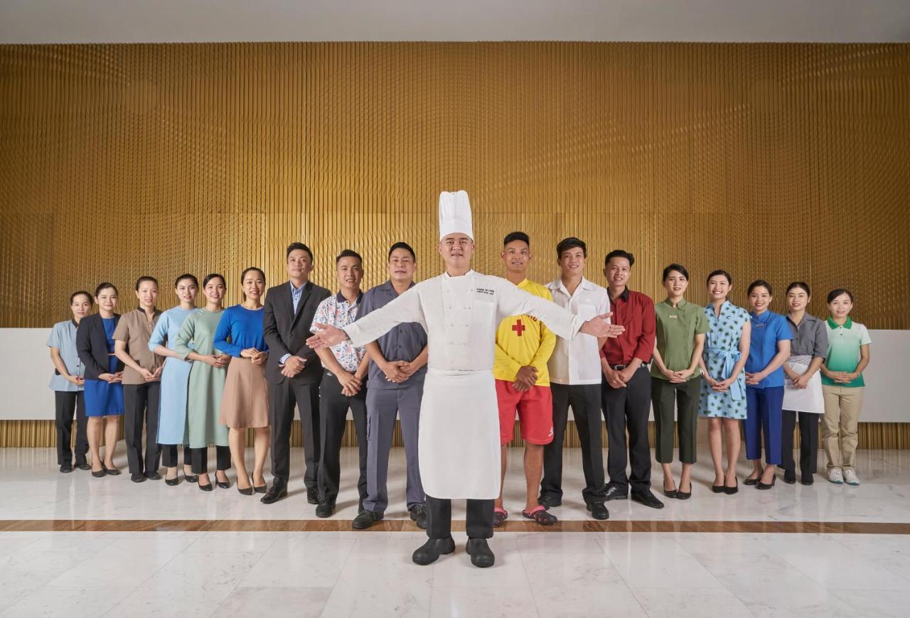 By Ihg